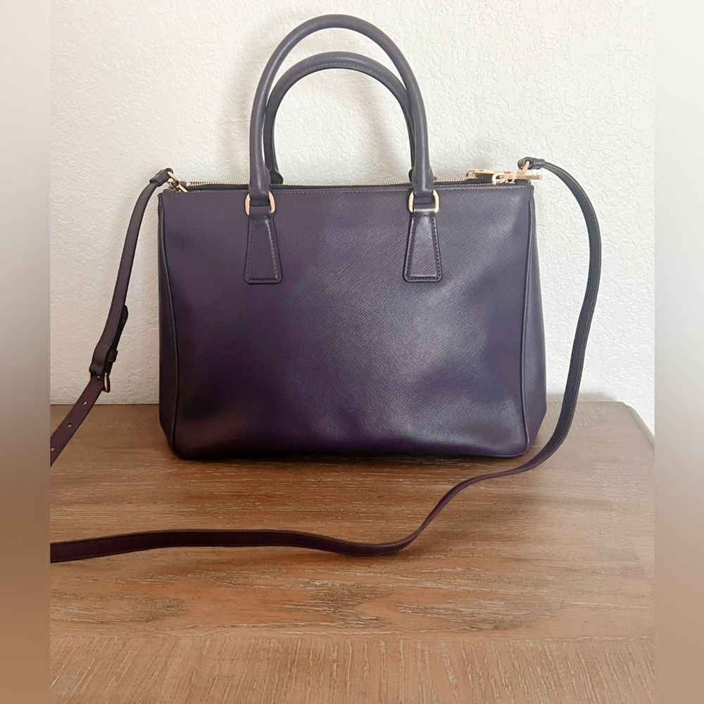 Prada Galleria Saffiano Bag - Picture 4 of 10